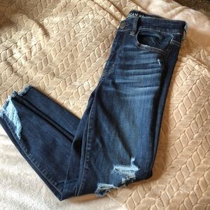 Hi-Rise Crop Jegging